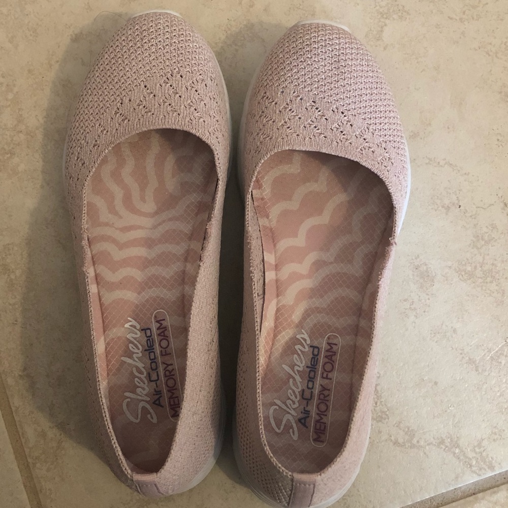Sketchers Air-Cooled Memory Foam slip on shoes